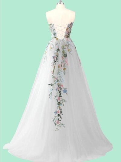 Outdoor Wedding Wear